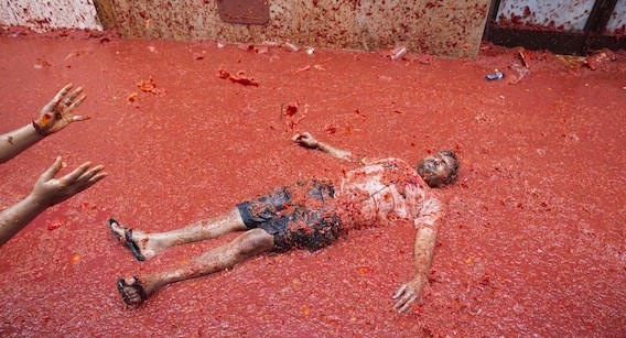 トマト祭り中の死亡事故の事例