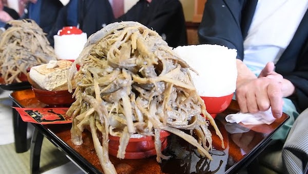 ゴボウの新年における用途