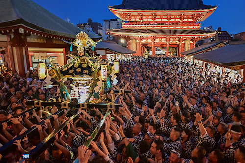三社祭の開催時期と場所